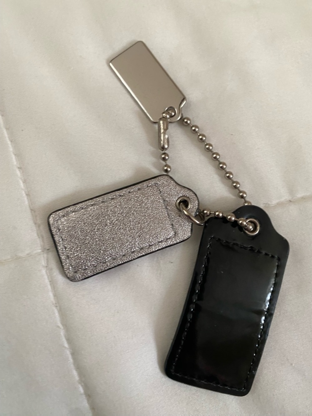 Coach rare keychain set! Leather and metal - Picture 7 of 7